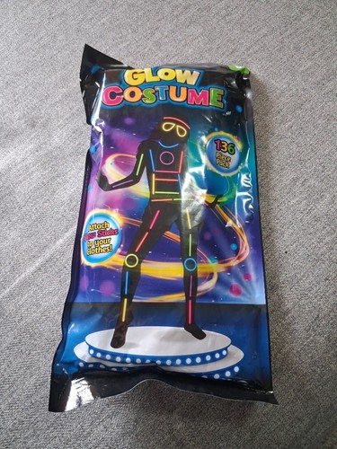 Glow stick 136 piece pack - glow,